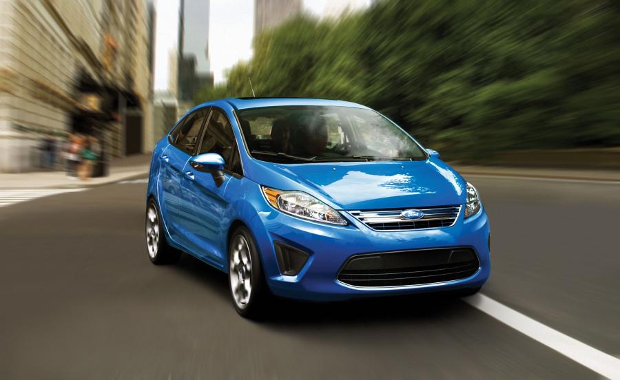  Ford Fiesta 2010 года  (US) (фото 13 из 31)